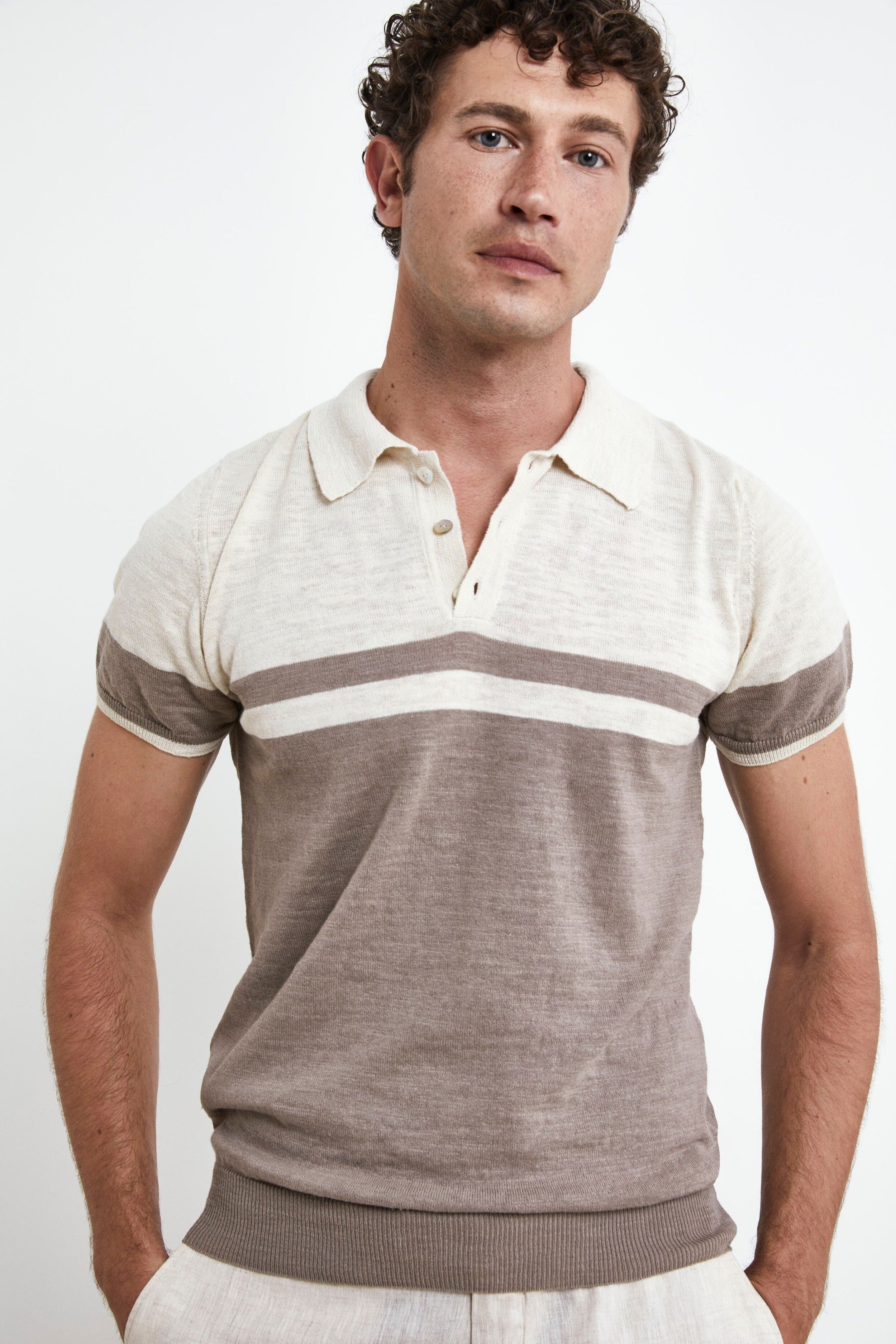 Knitted patterned polo shirt - BEAVER/NATURAL