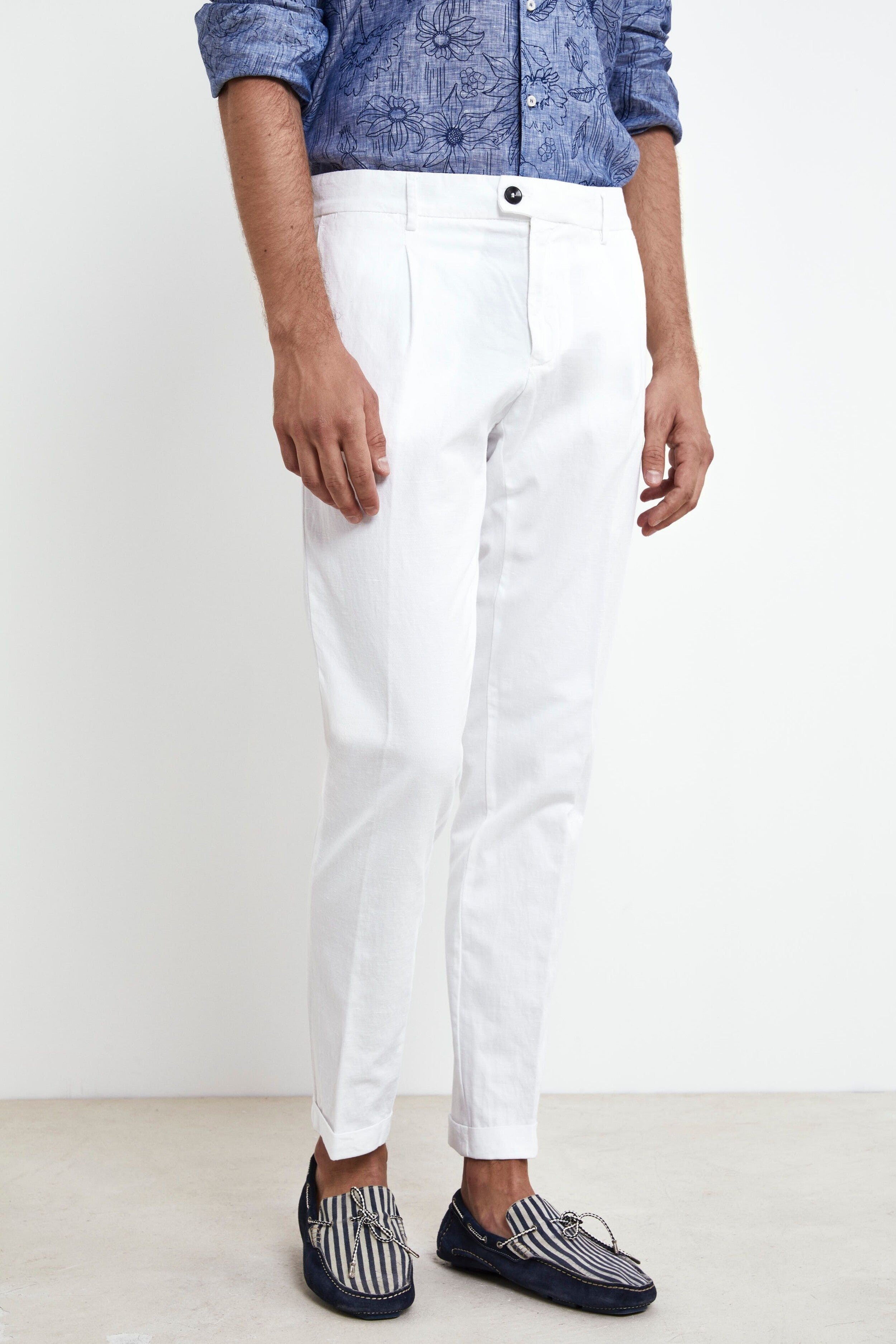 Pantaloni con pinces in cotone - BIANCO