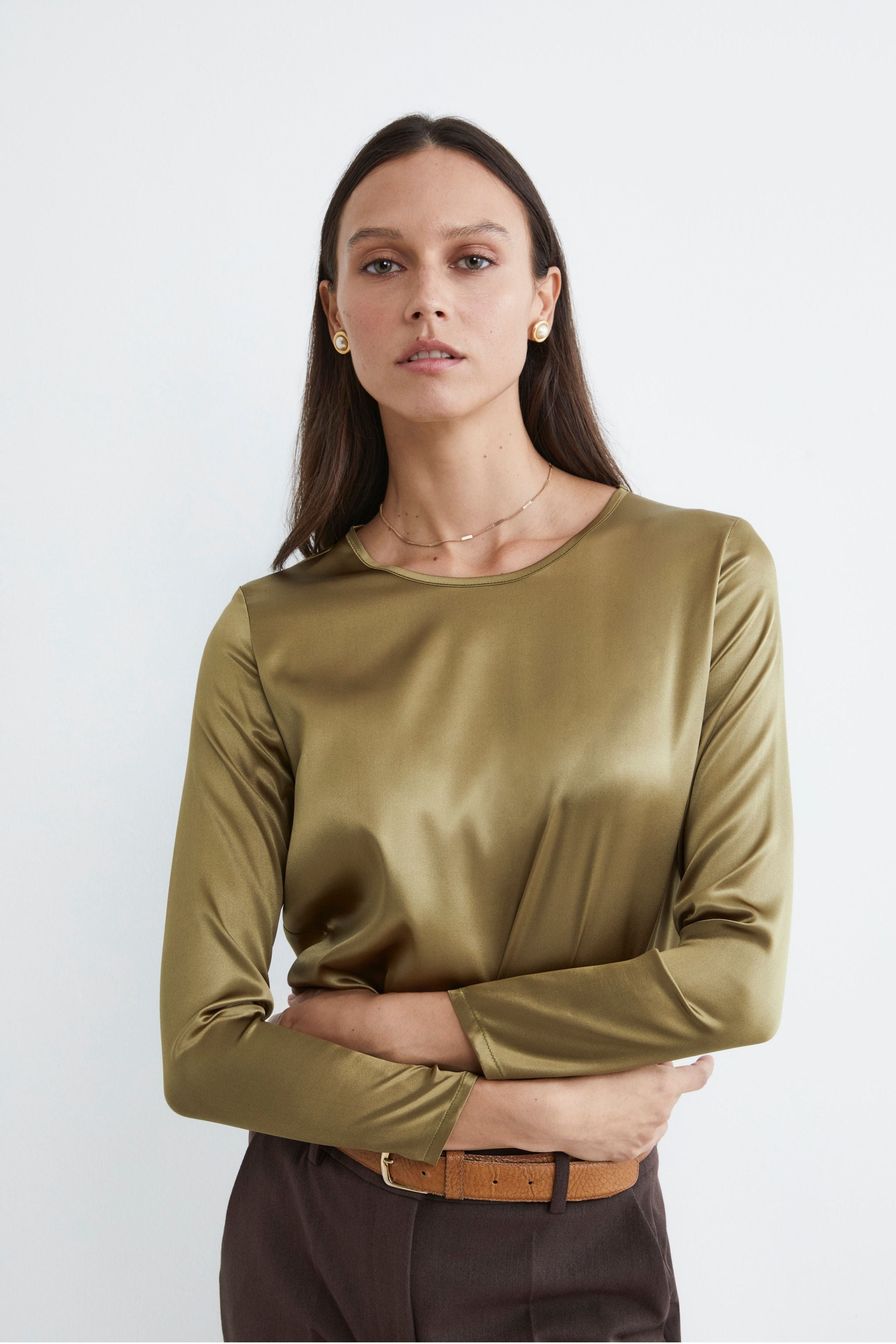 Blouse en soie à col ras du cou - Vert olive