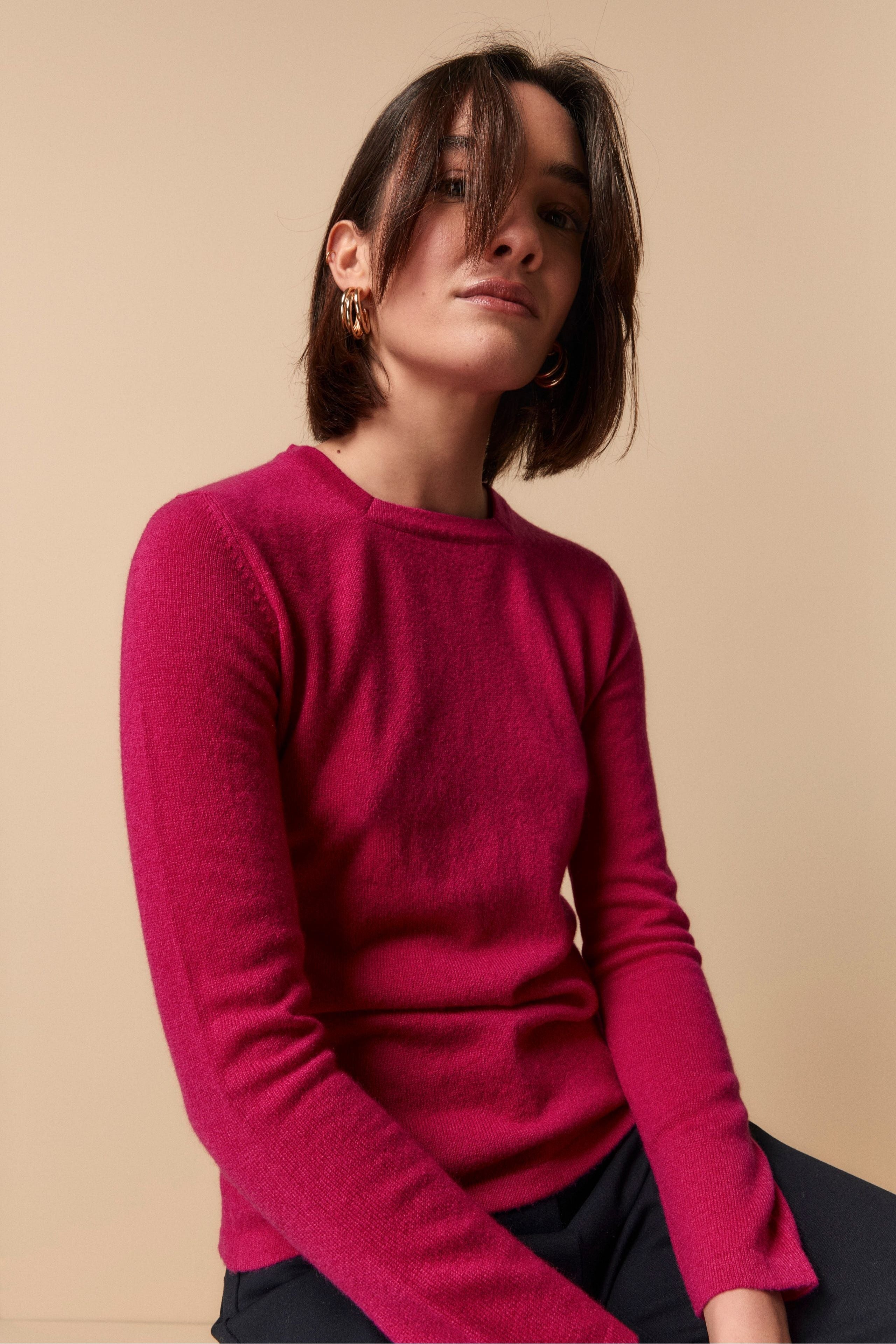 Crew-neck sweater with square neckline - Strawberry pink