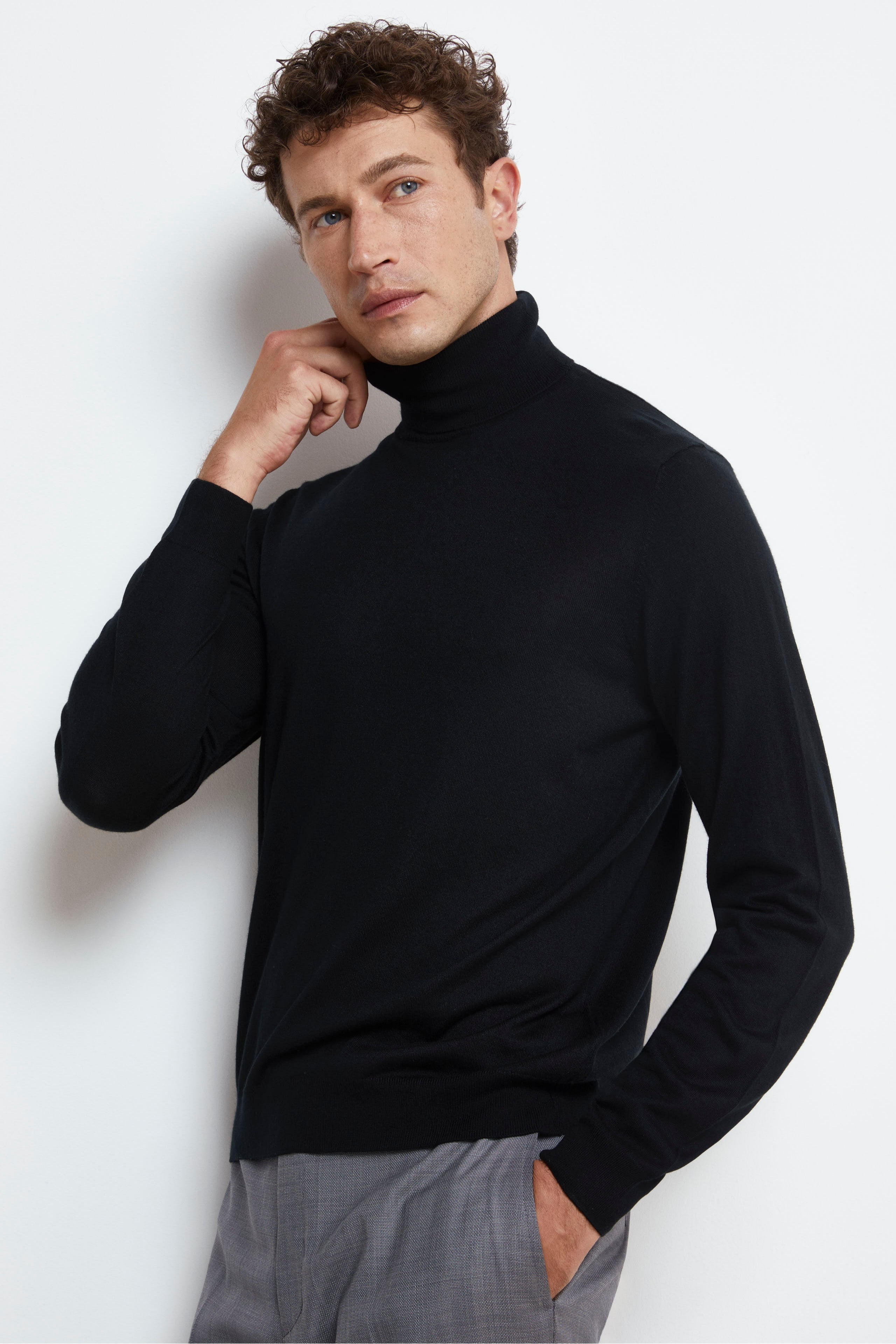 Maglia dolcevita in seta e cashmere - NERO