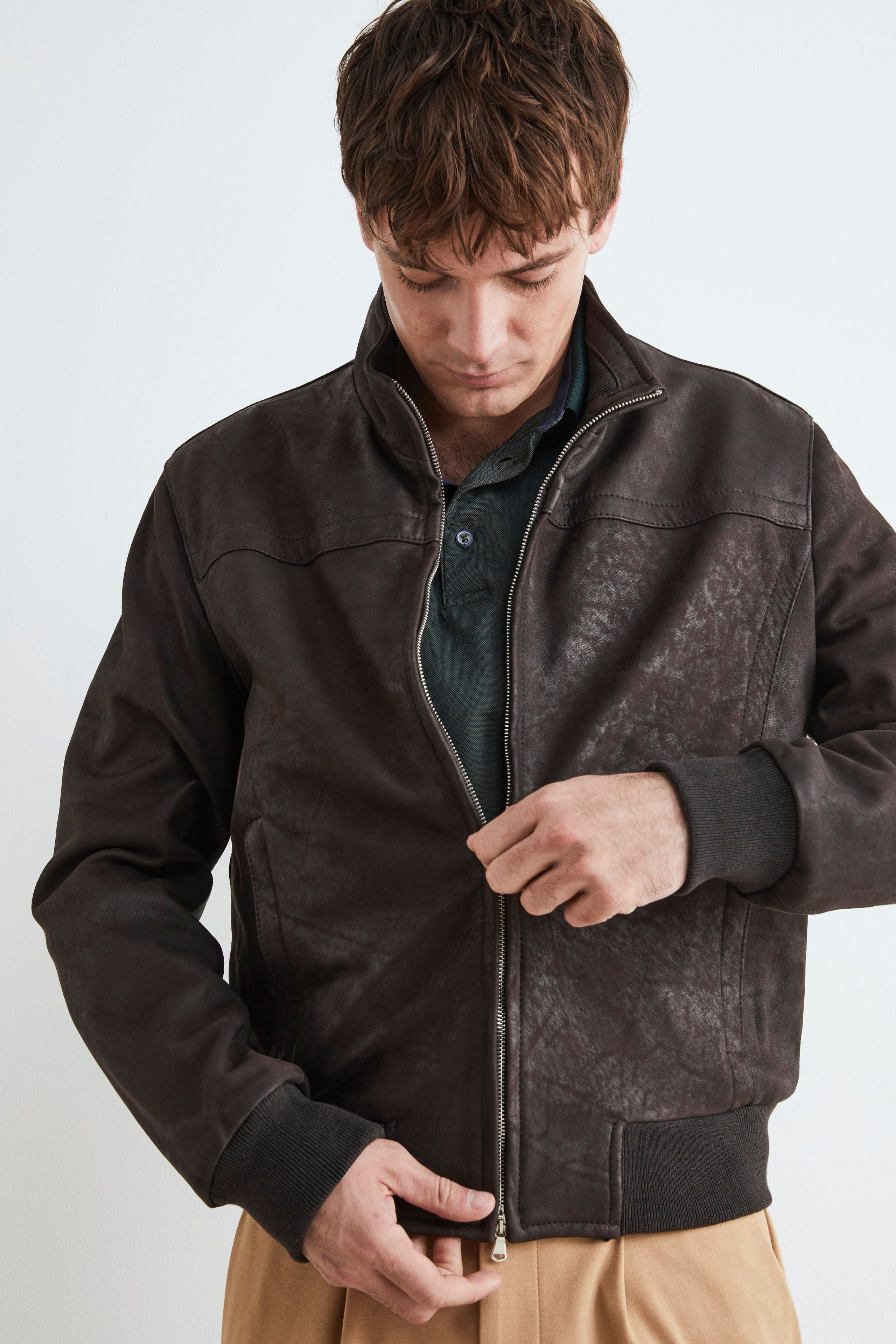 Veste marron foncé homme sale