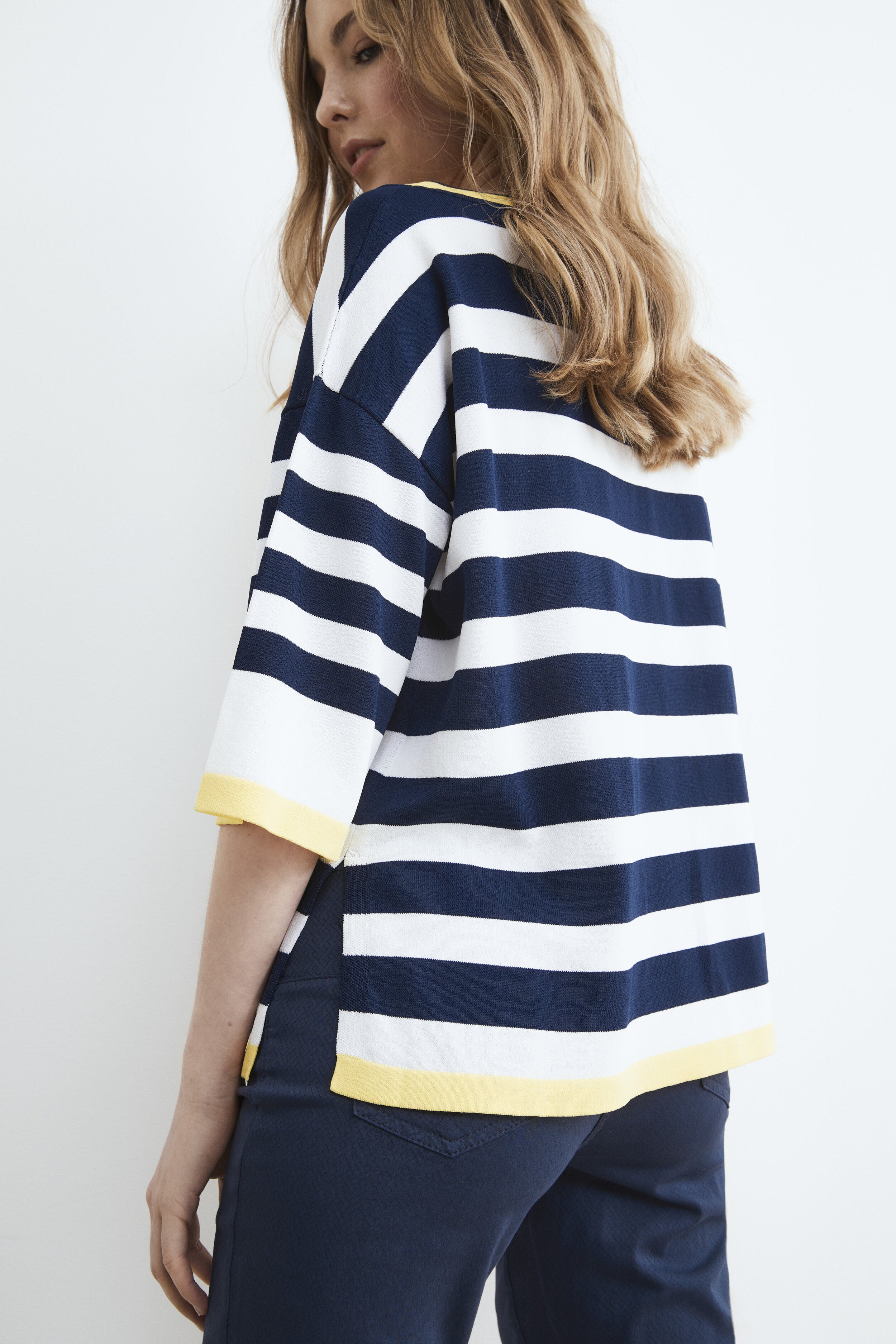 Striped patterned sweater - Blue stripe