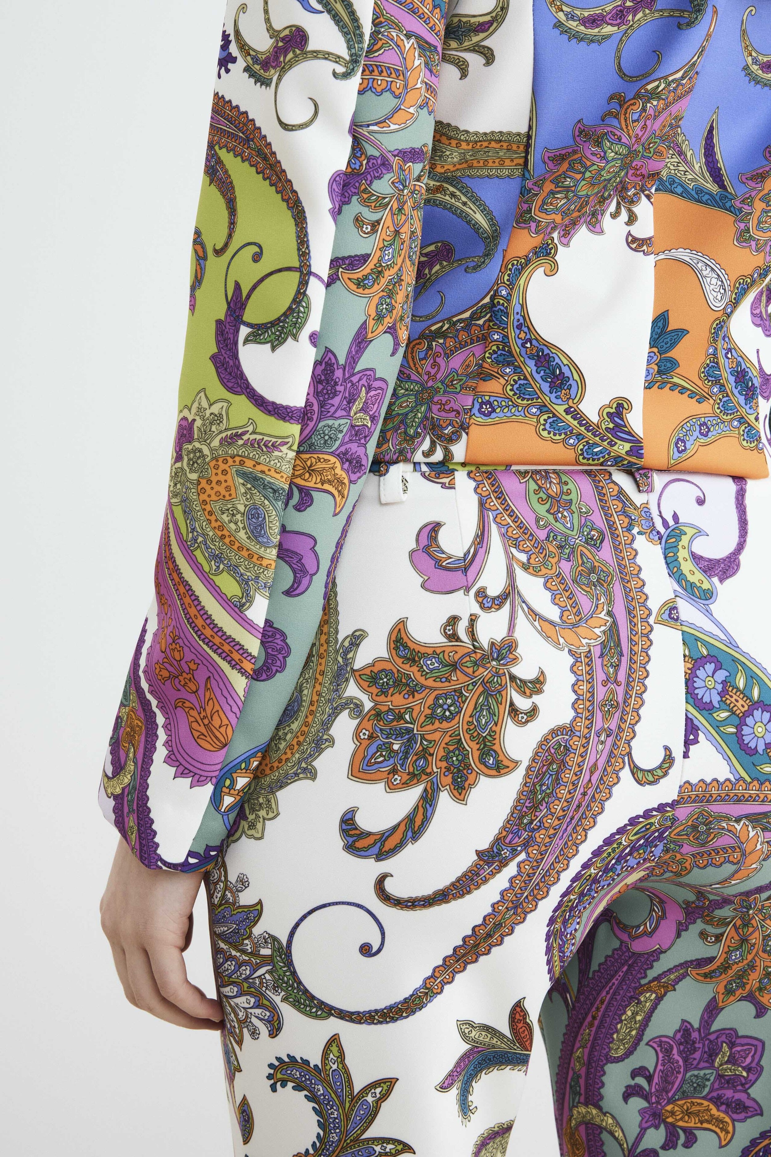 Paisley patterned pants - Lilac pattern