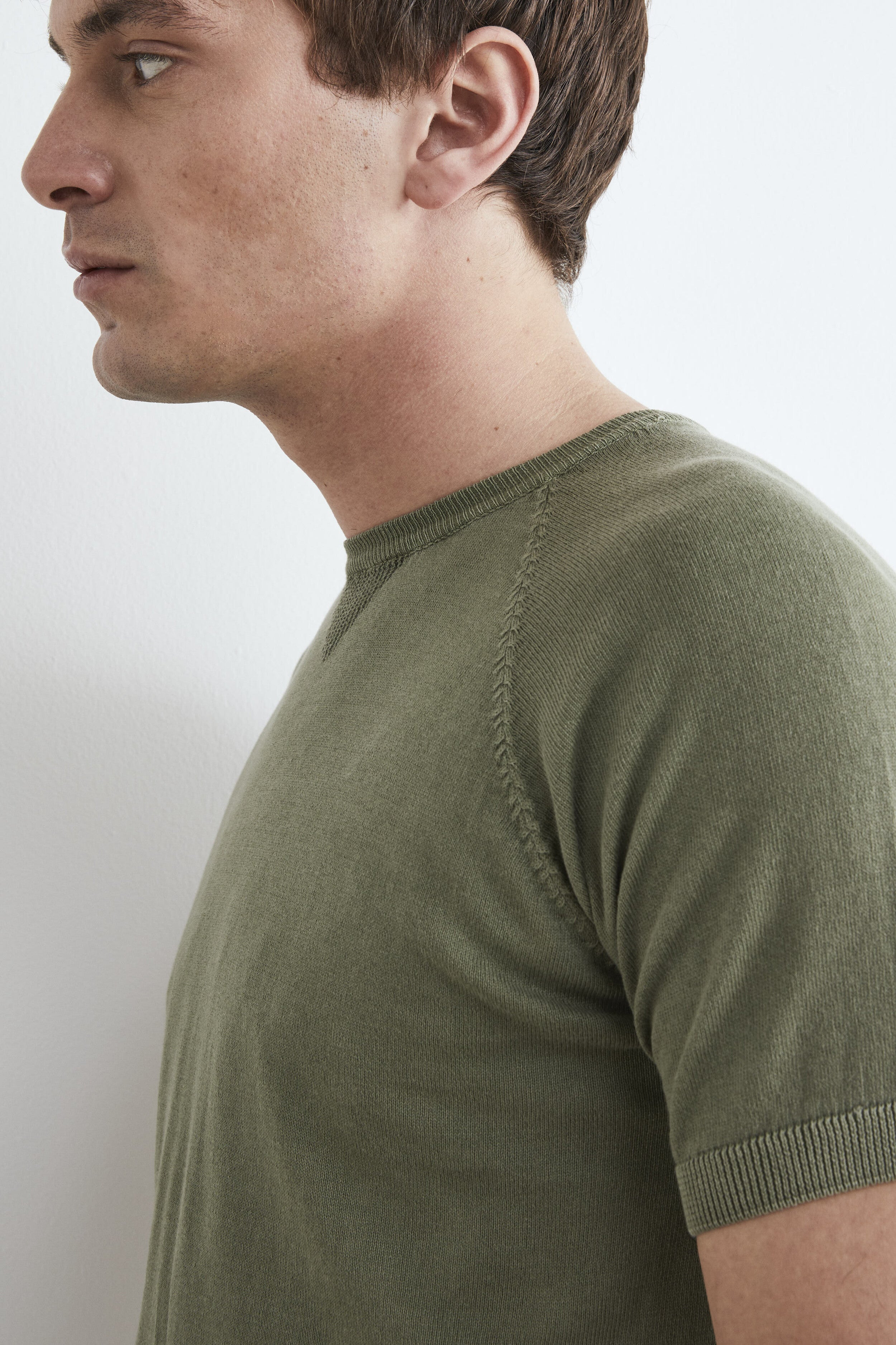 T-shirt girocollo tinta unita - VERDE MILITARE