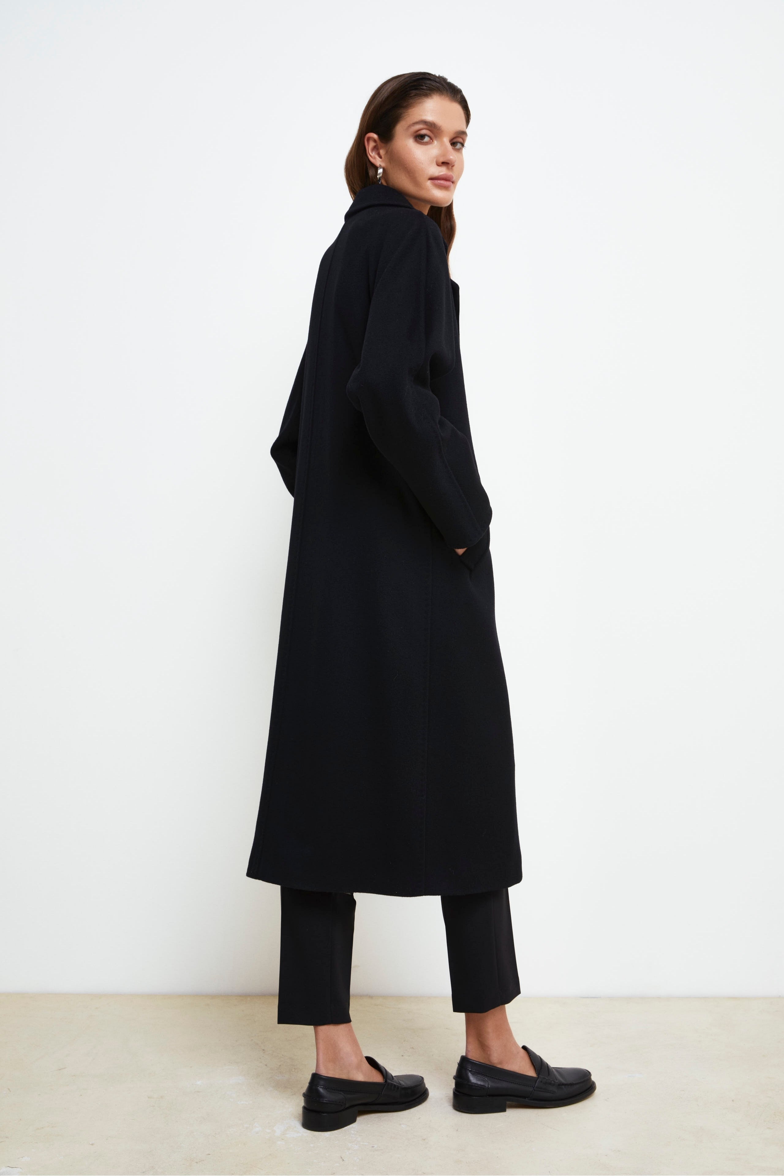 Long Double-Breasted Wool Coat - BLACK