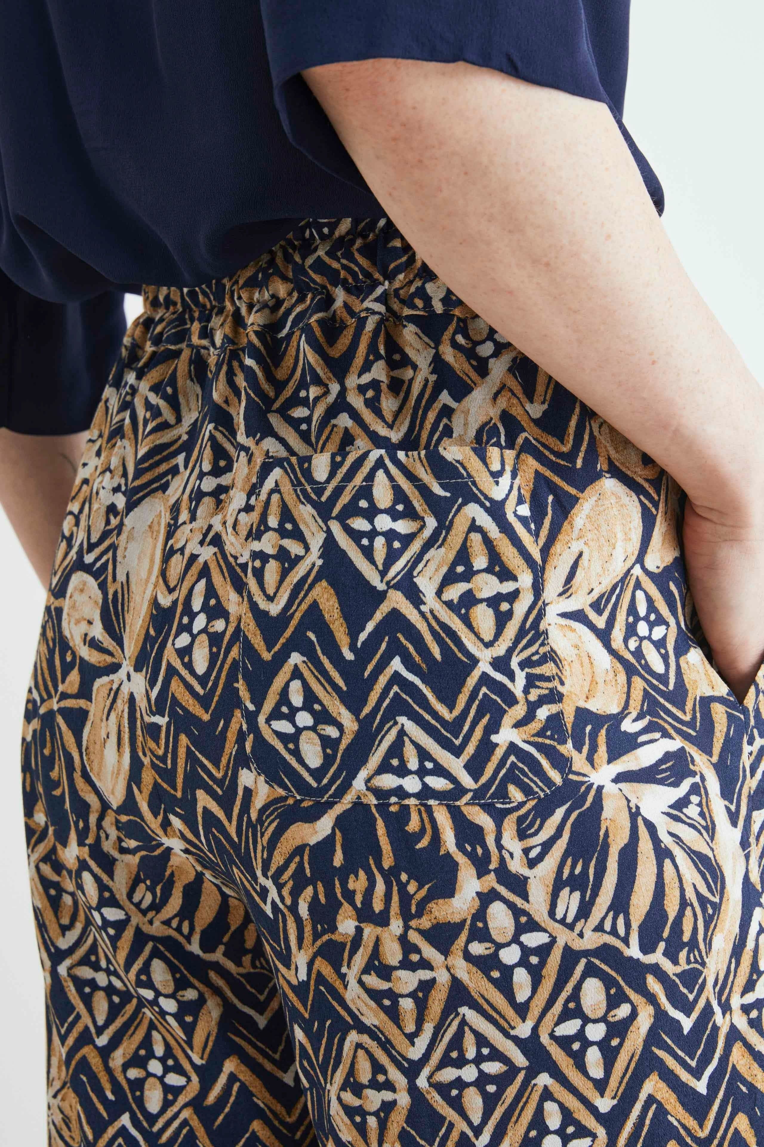 Patterned trousers with drawstring - Blue pattern