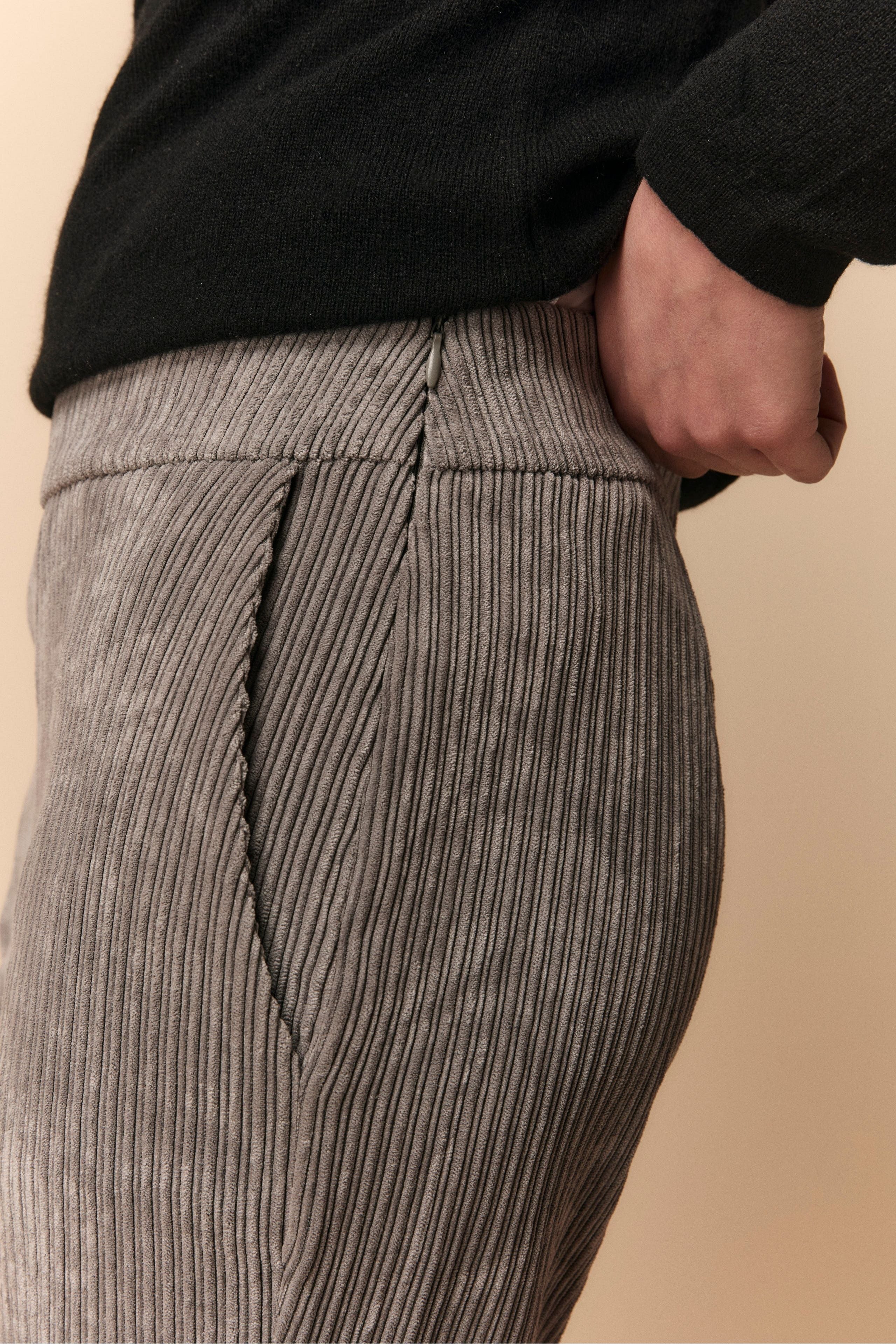 Flared Trousers in Velvet - GREY