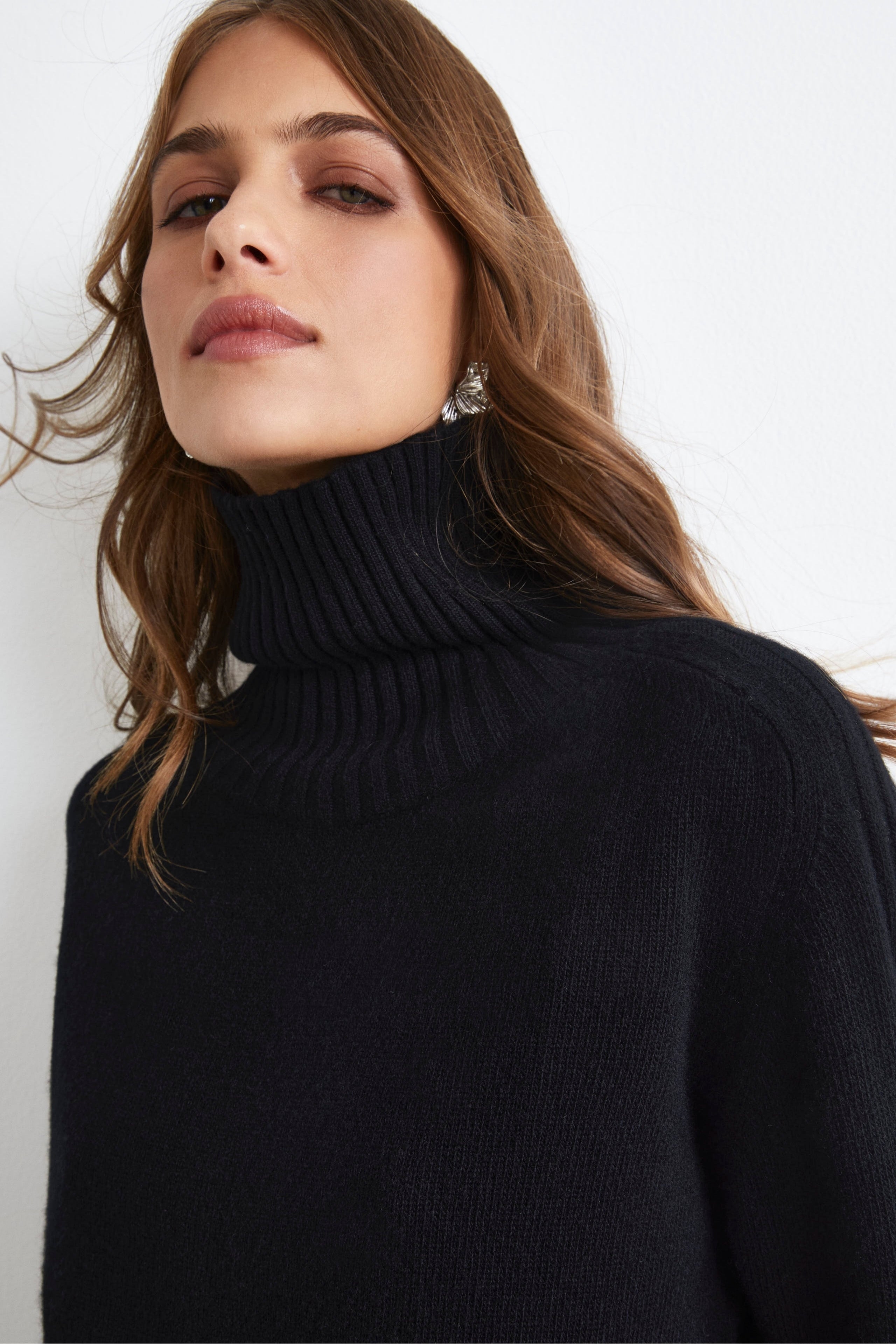 Dolcevita Raglan in Lana e Cashmere - NERO