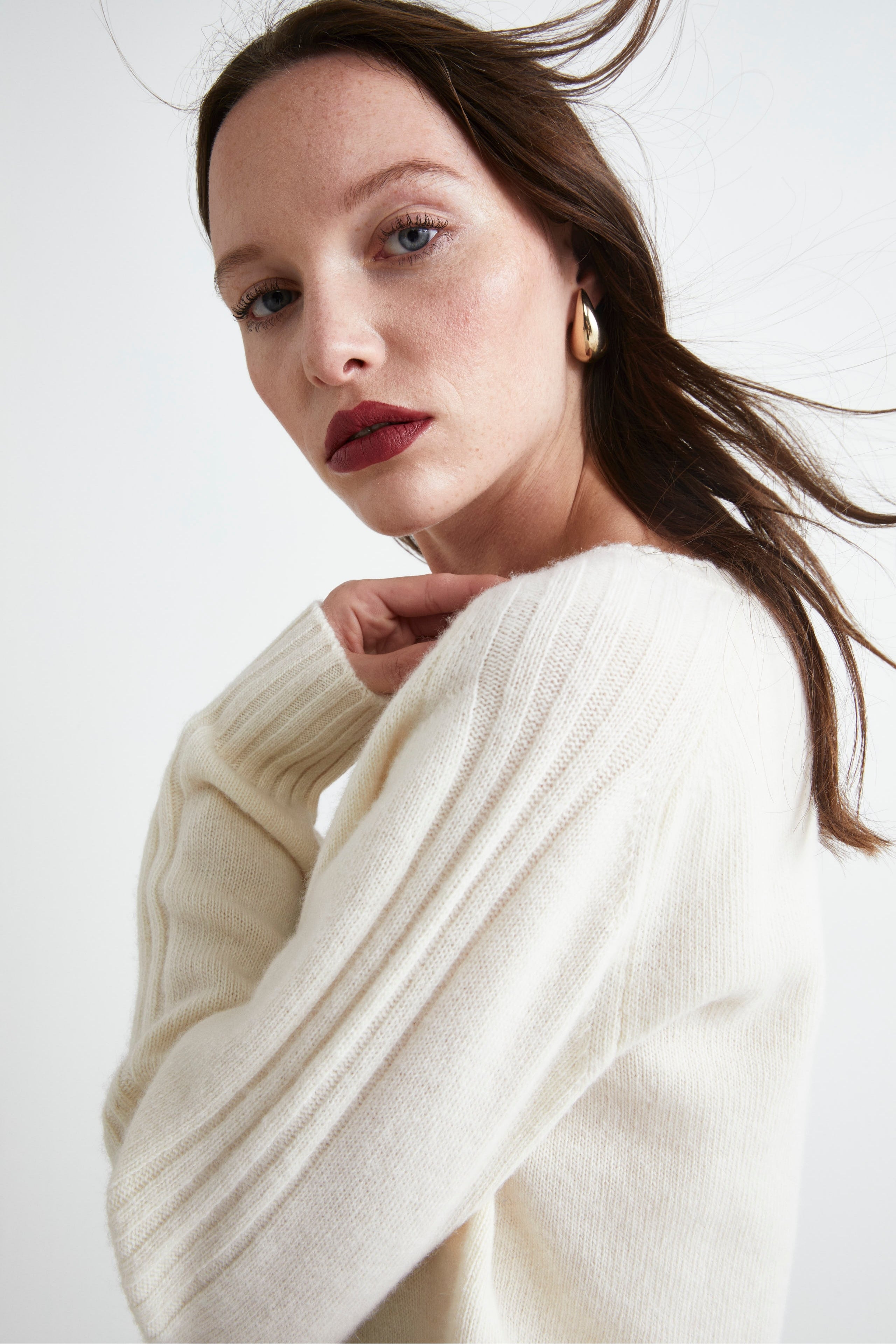 Wool and cashmere sweater with boat neckline - Cream white