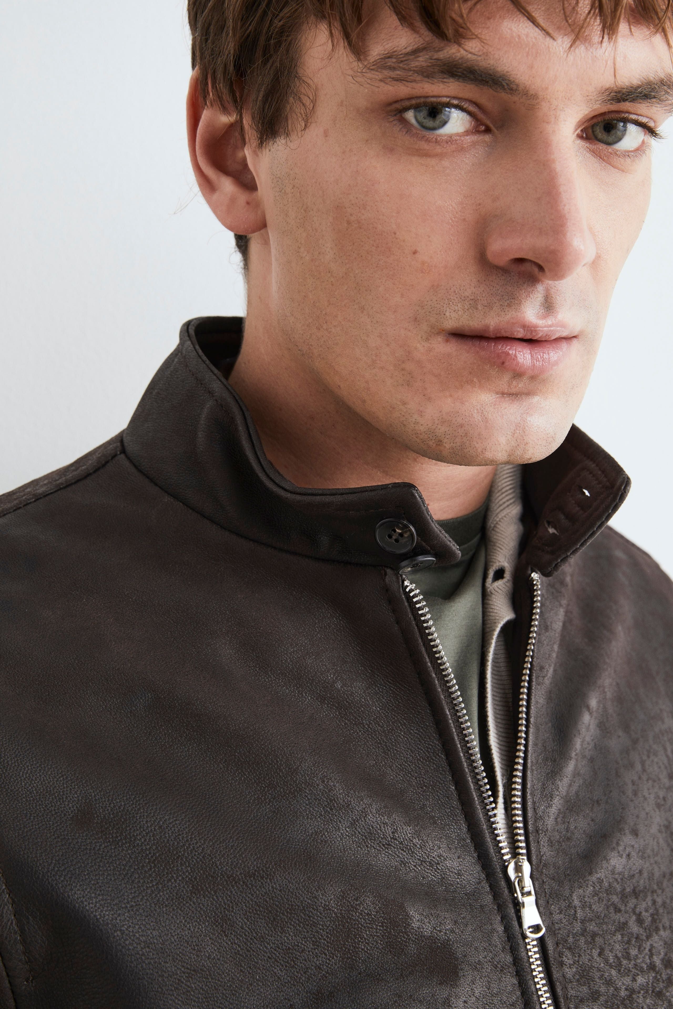 Men’s leather bomber jacket - Dark brown