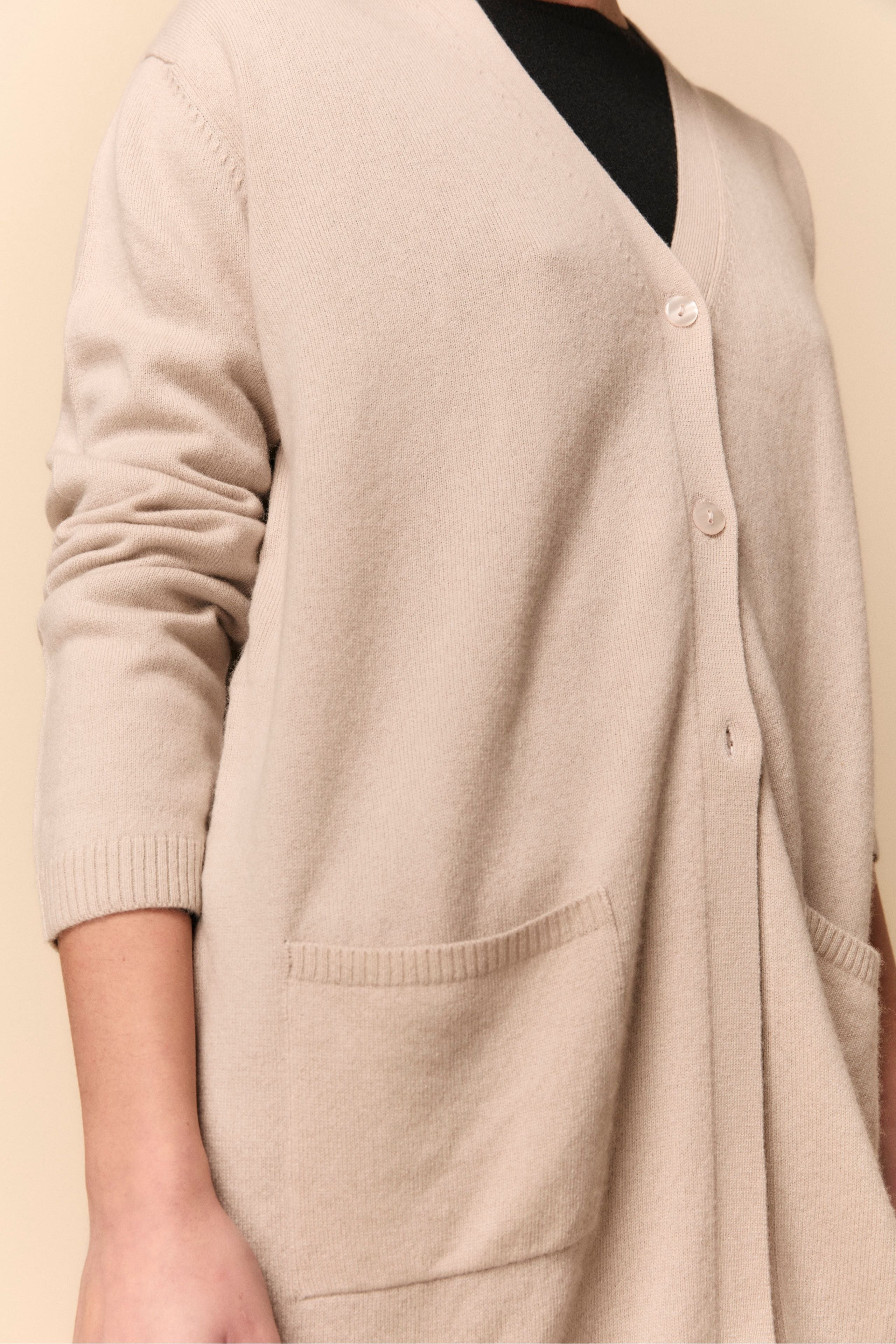 Cardigan Lungo con Tasche in Lana e Cashmere - STUCCO