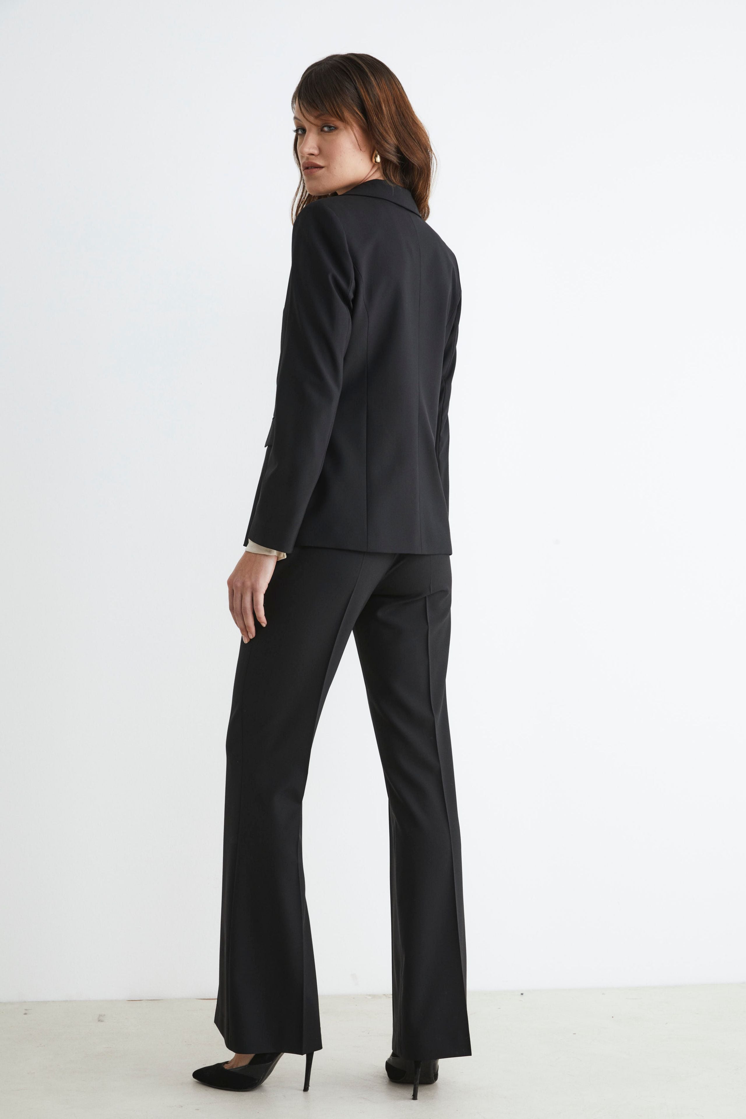Elegant women’s suit - BLACK