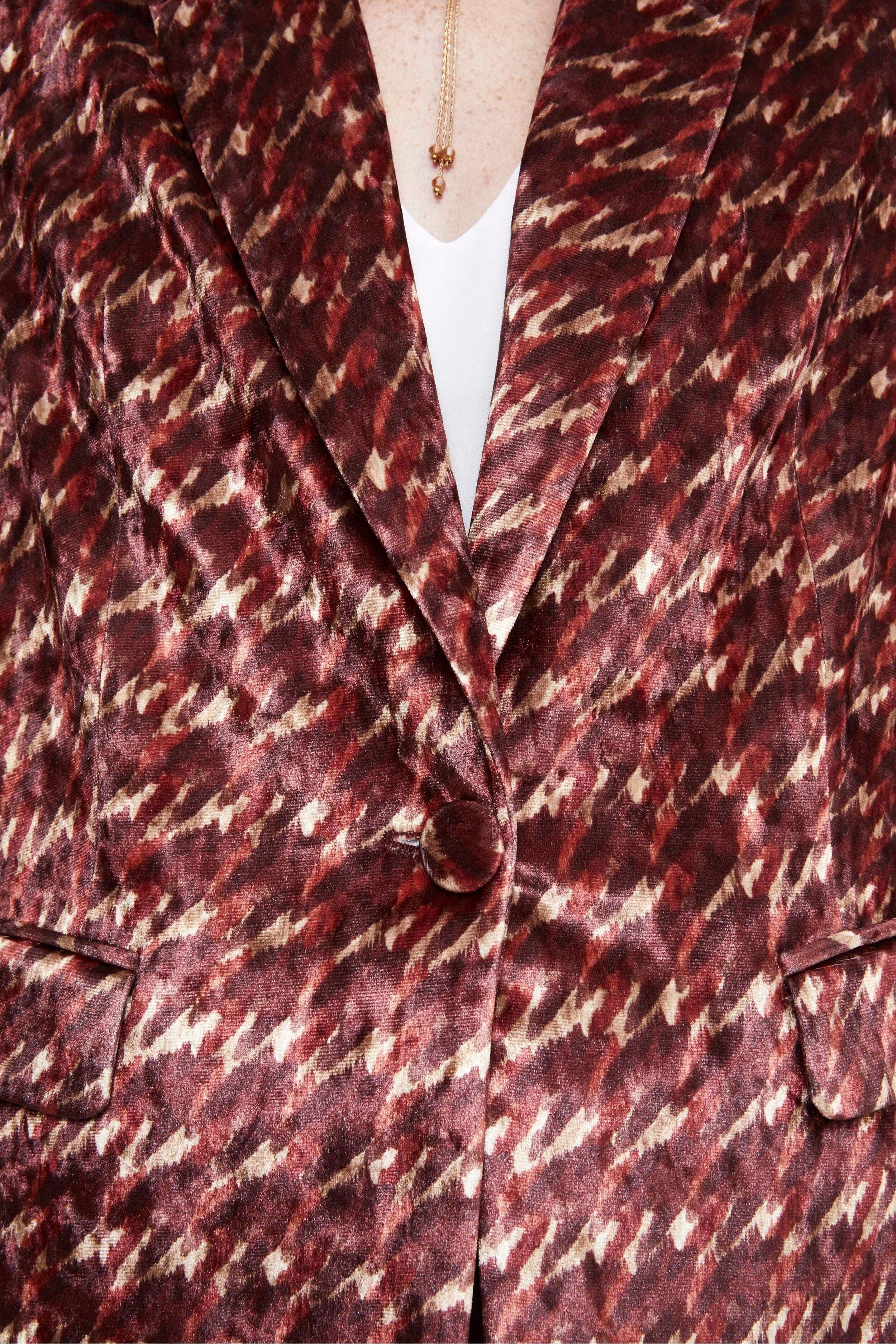 Elegant Velvet Jacket - Burgundy pattern