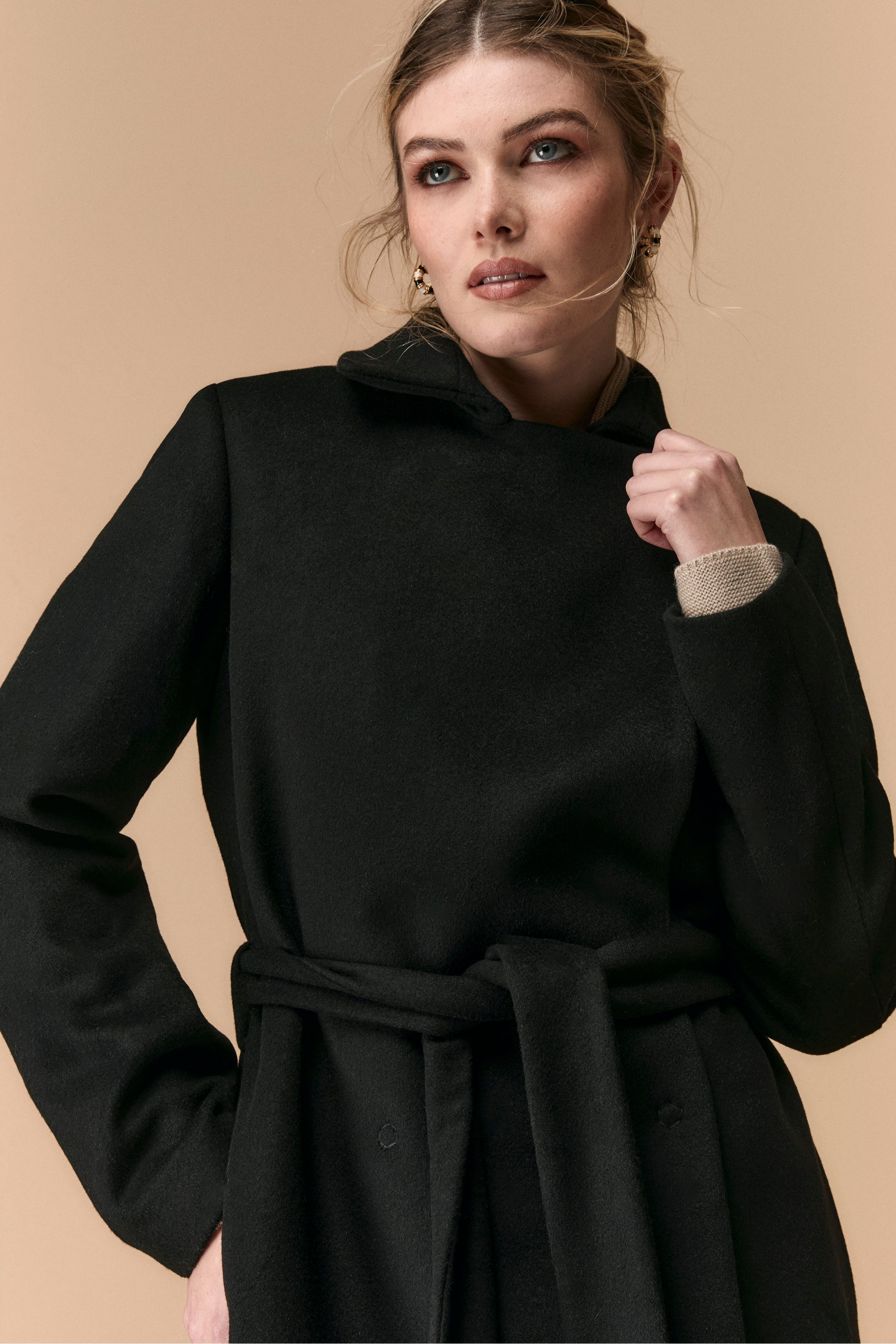 Cappotto con Cintura in Lana e Cashmere - NERO