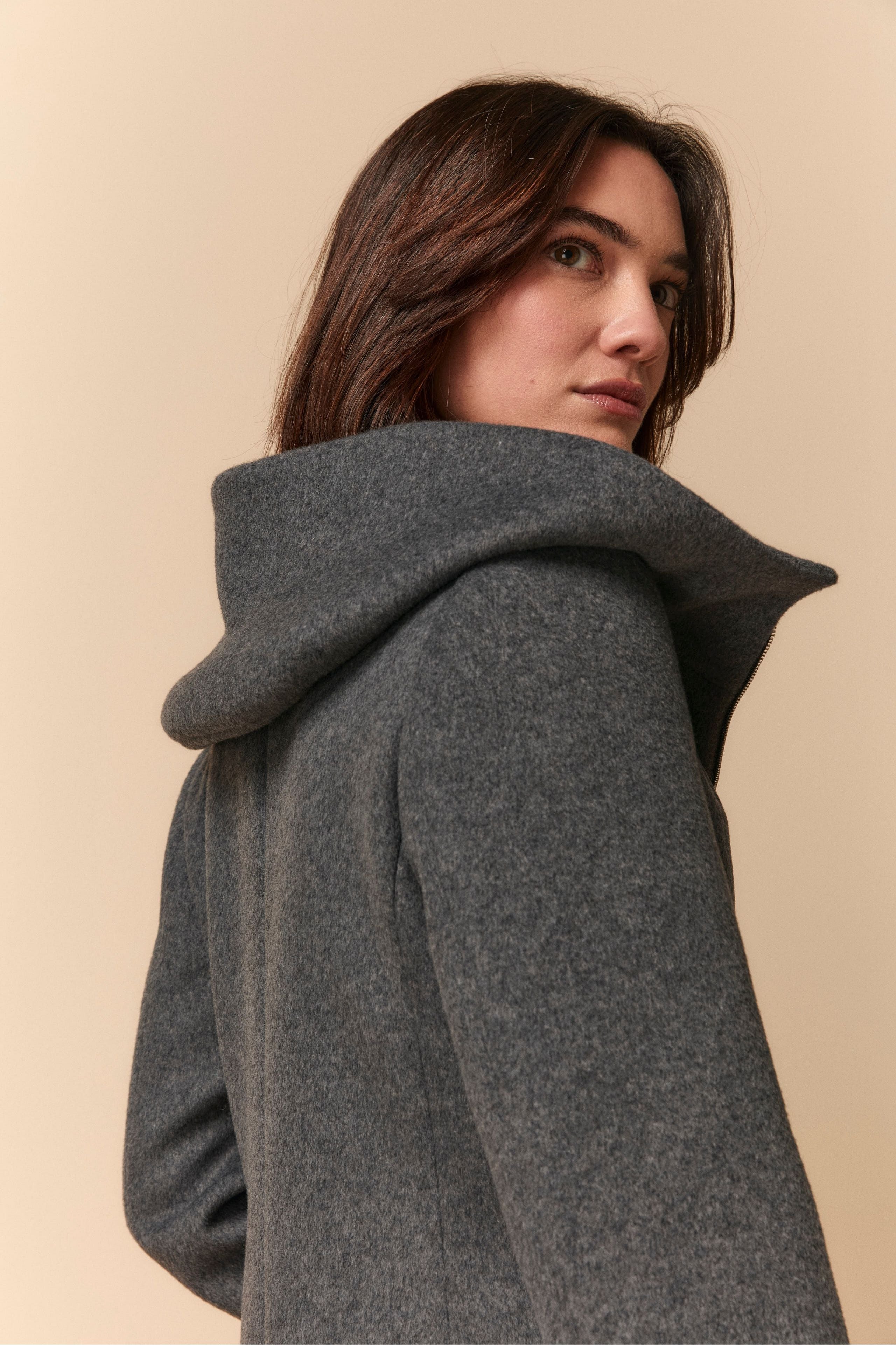 Cappotto Midi con Zip e Cappuccio - GRIGIO