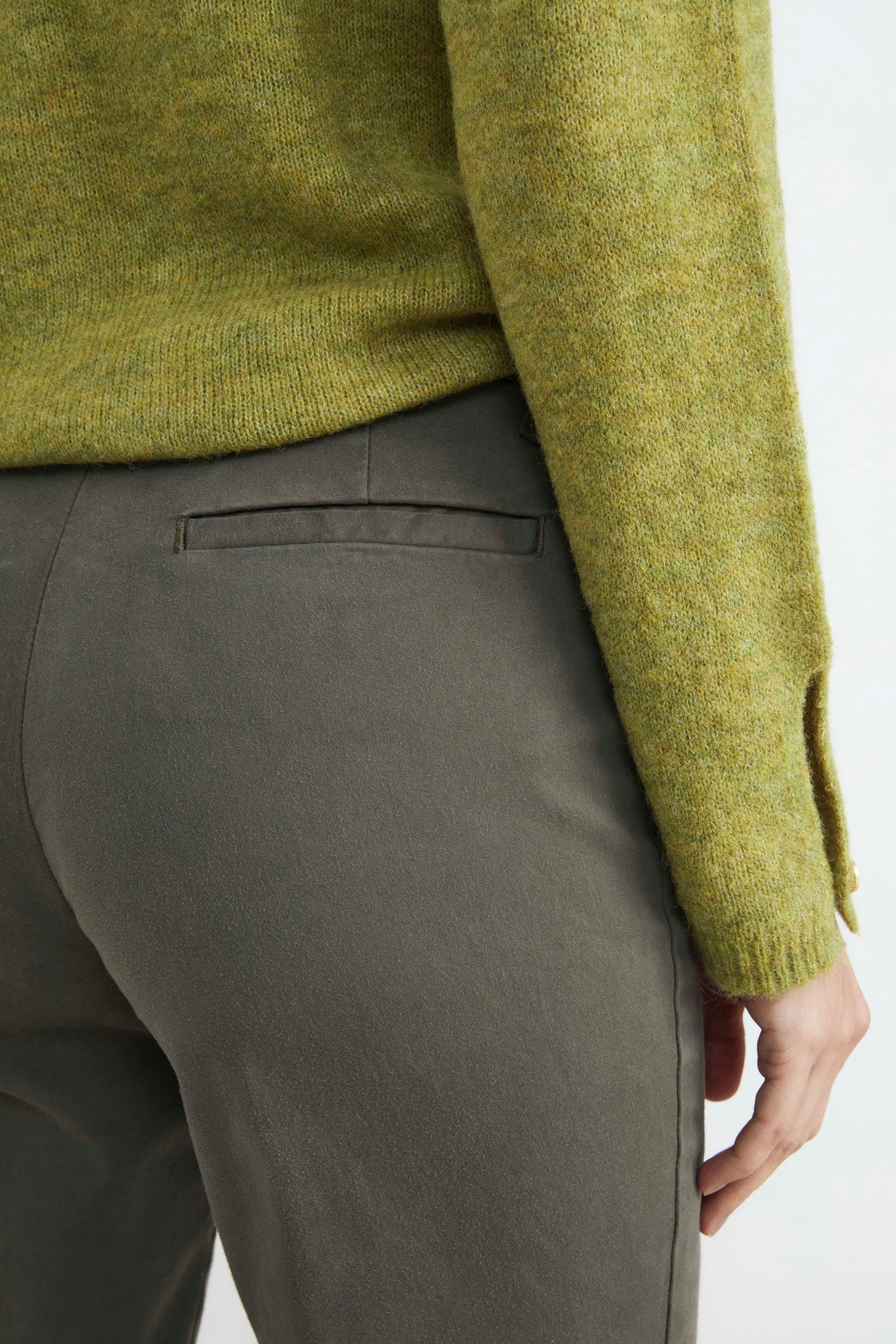 Classic women’s trousers - Military green