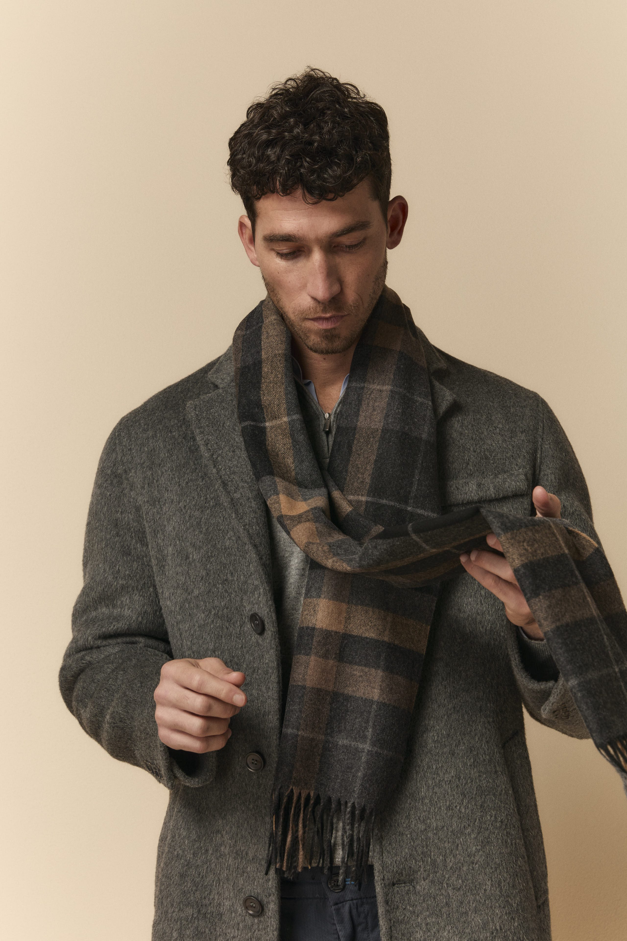 Check Scarf in Wool and Cashmere - -